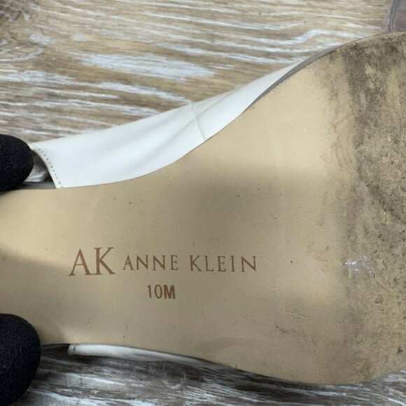 Anne Klein Eloise Beige Bow Top Patent Peep Toe Heels Women's Size 10 - Picture 6 of 8